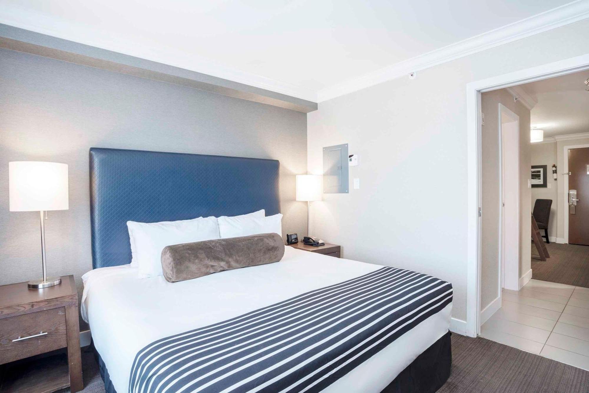 Sandman Signature Prince George Hotel Экстерьер фото