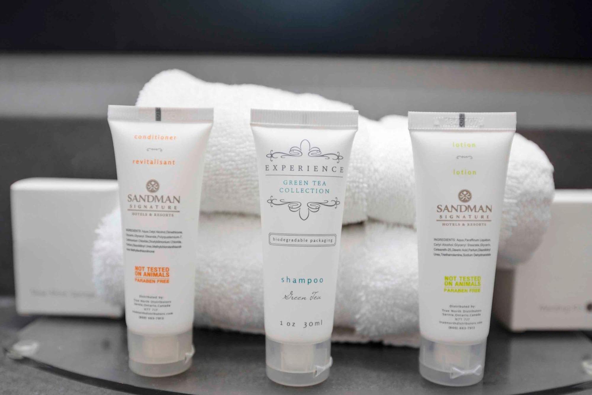 Sandman Signature Prince George Hotel Экстерьер фото