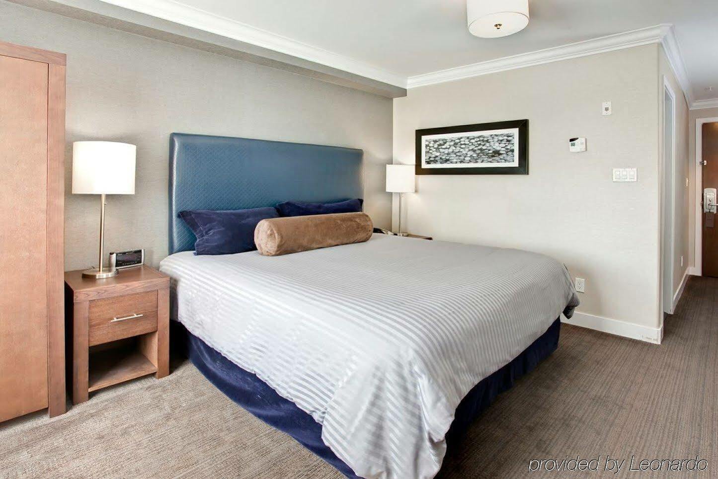 Sandman Signature Prince George Hotel Экстерьер фото